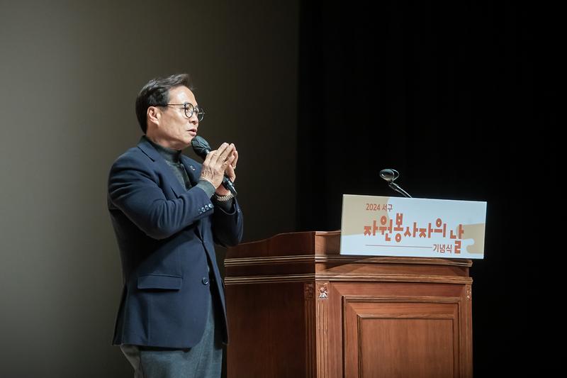 Young-6819.jpg 이미지