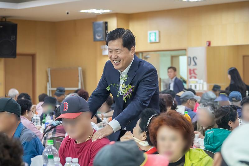 Young-7168.jpg 이미지