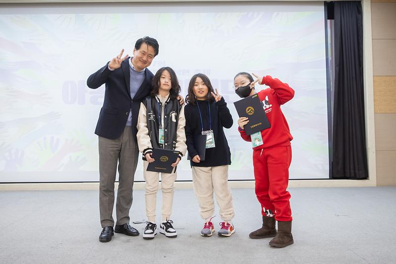 Young-7477.jpg 이미지