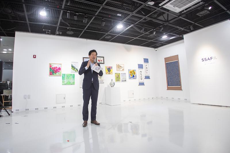 Young-7610.jpg 이미지