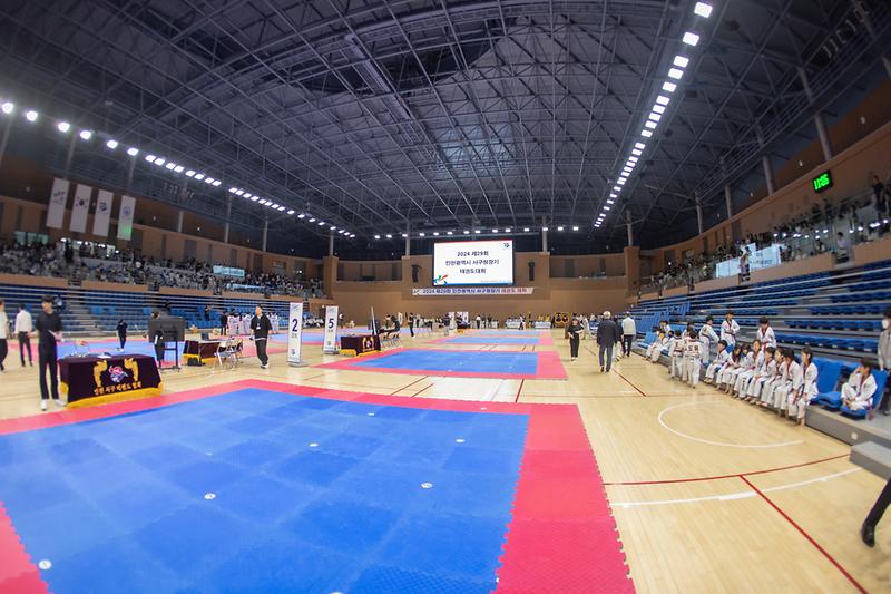 Young-7767.jpg 이미지