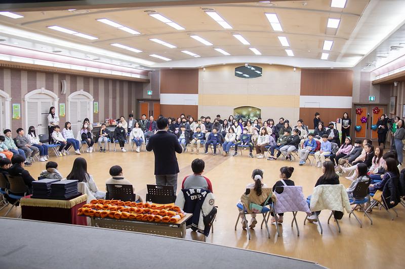 Young-7899.jpg 이미지