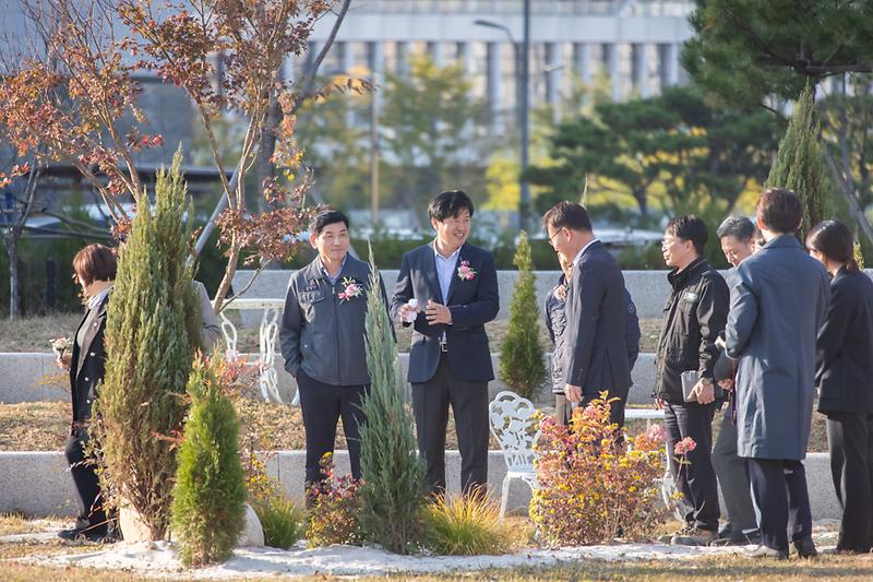 Young-7973.jpg 이미지