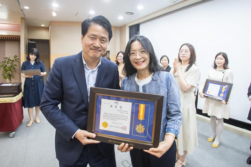 Young-8163.jpg 이미지