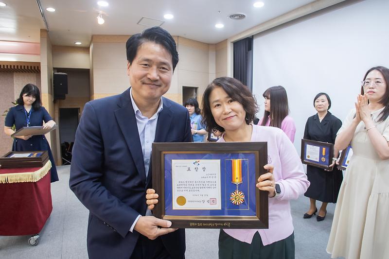 Young-8203.jpg 이미지