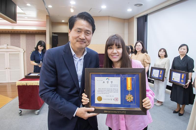 Young-8226.jpg 이미지