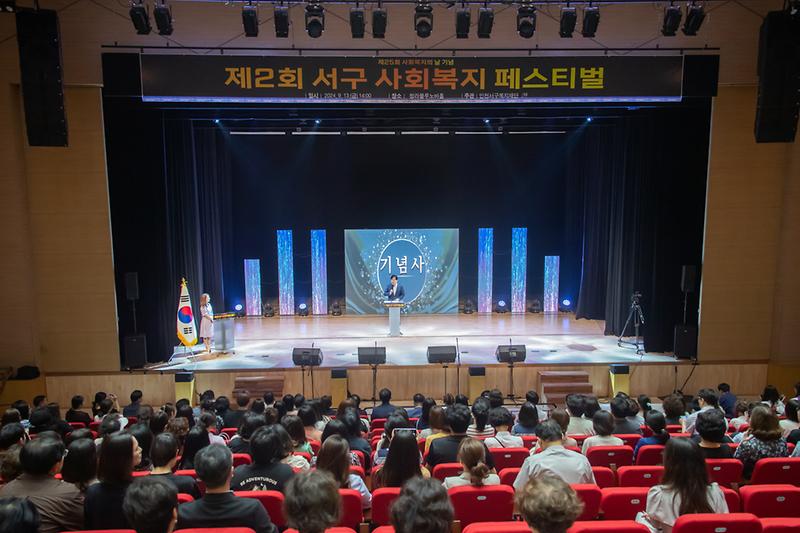 Young-8445.jpg 이미지