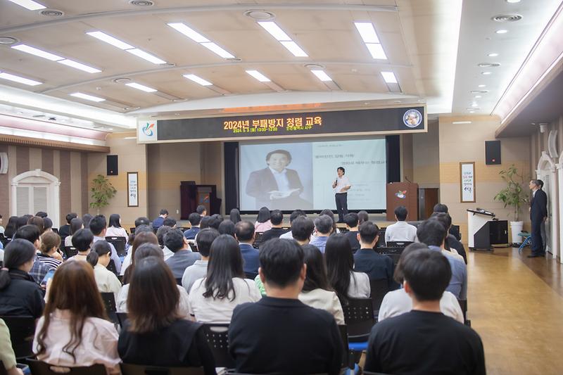 Young-8566.jpg 이미지