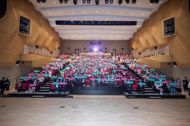 Young-8584.jpg 이미지