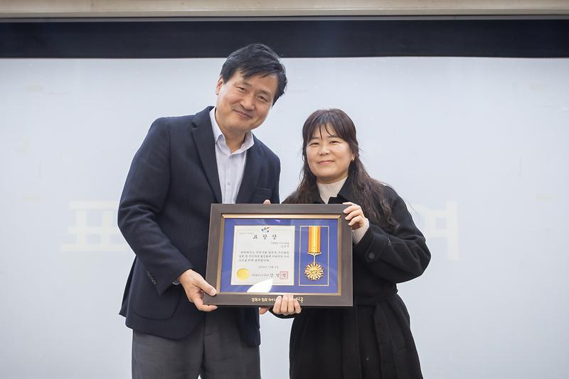 Young-8613.jpg 이미지