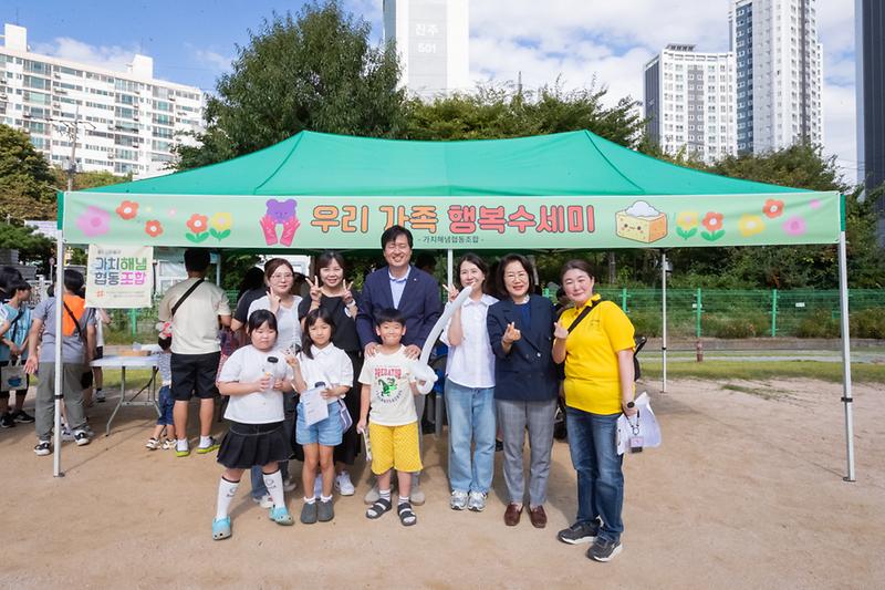 Young-8828.jpg 이미지