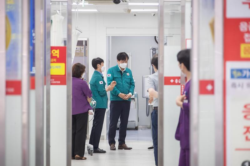 Young-8849.jpg 이미지