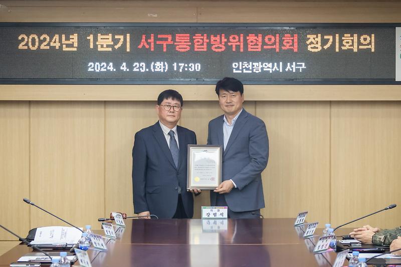 Young-8849.jpg 이미지