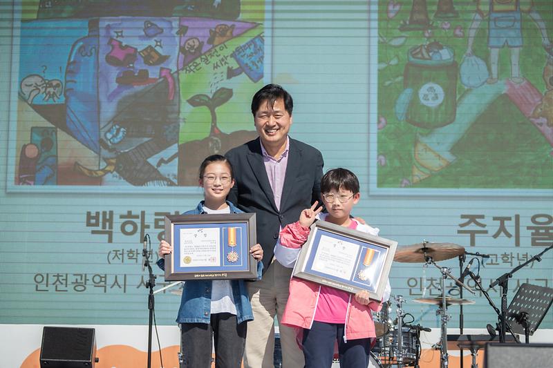 Young-8996.jpg 이미지