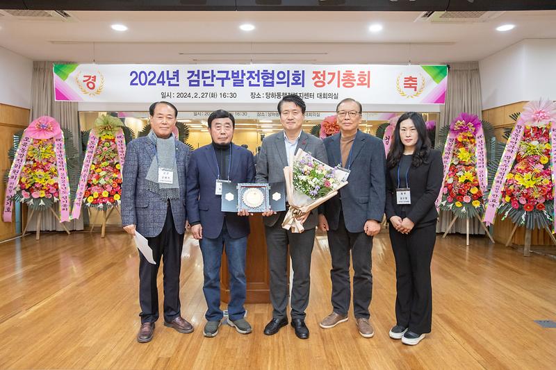 Young-9206.jpg 이미지