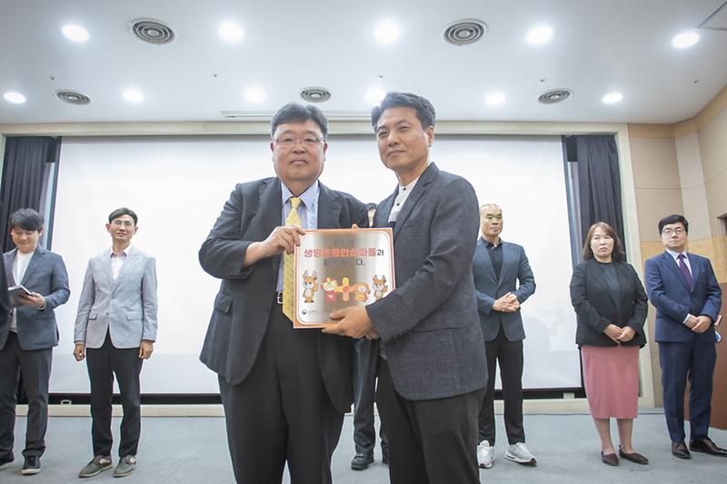 Young-9283.jpg 이미지