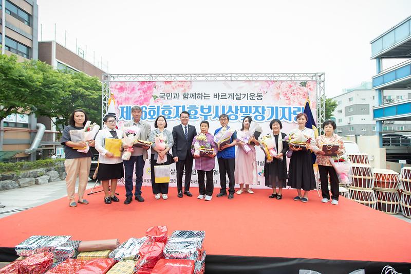 Young-9412.jpg 이미지