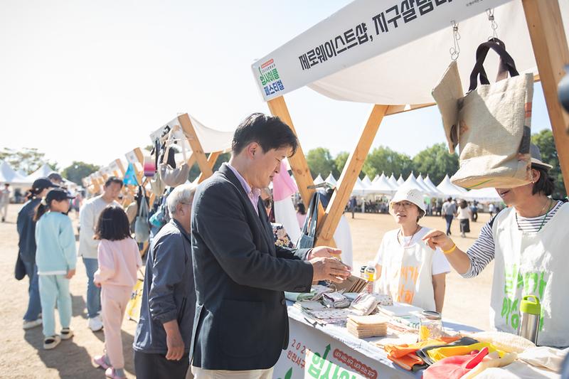 Young-9450.jpg 이미지