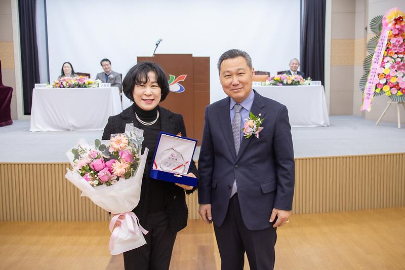 Young-9874.jpg 이미지