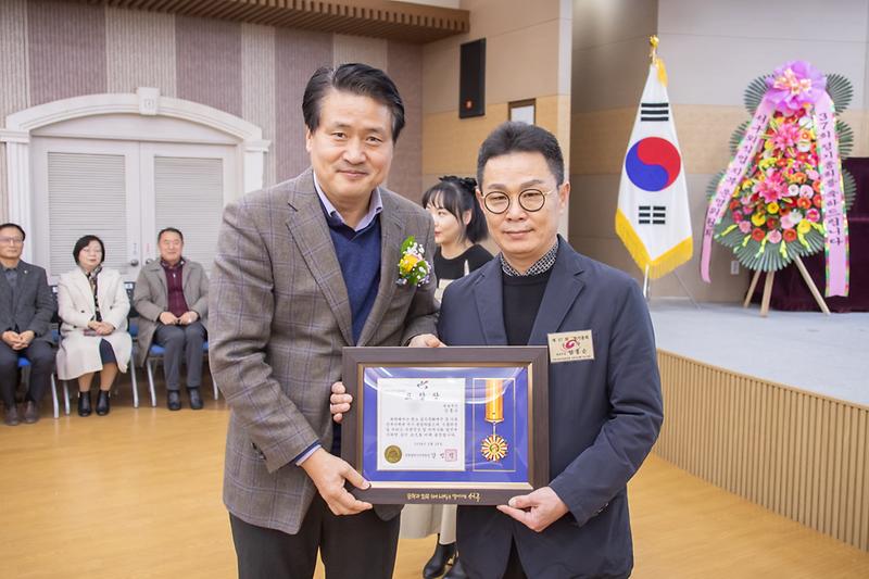 Young-9914.jpg 이미지