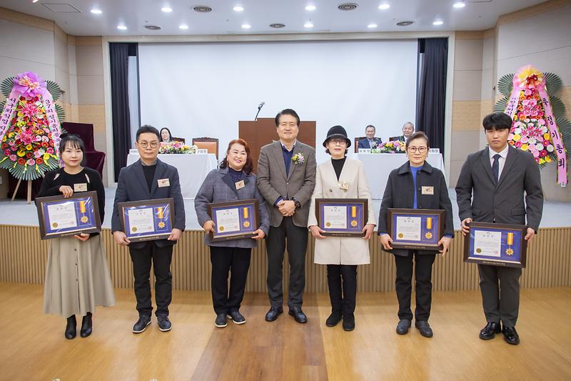 Young-9984.jpg 이미지