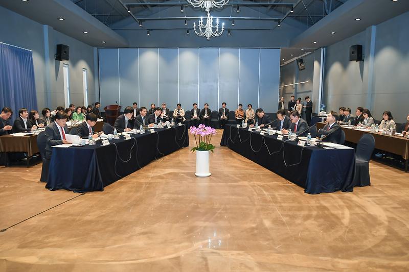 Young-010.jpg 이미지