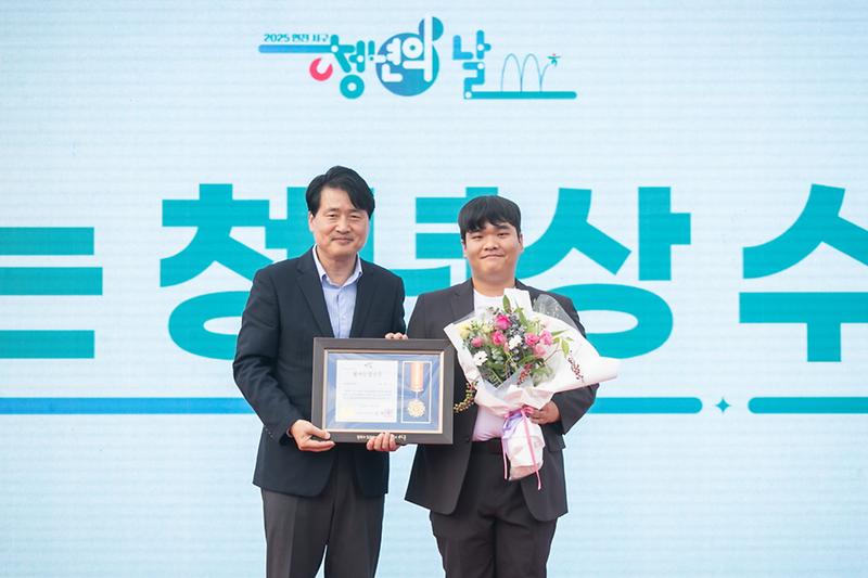 Young-0440.jpg 이미지