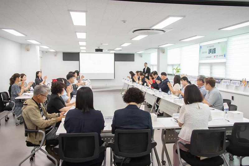 Young-1691.jpg 이미지