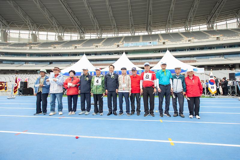 Young-1792.jpg 이미지