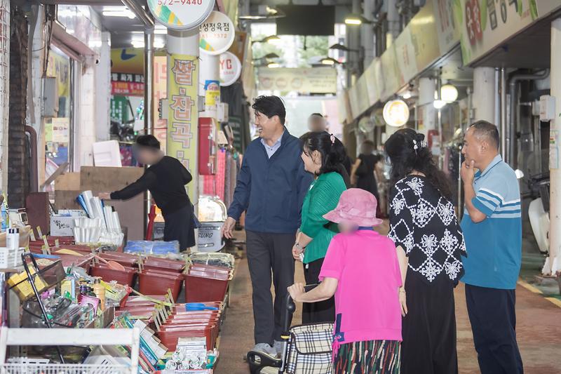 Young-1851.jpg 이미지