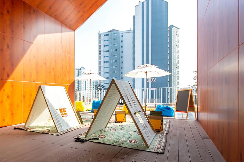 Young-1901.jpg 이미지