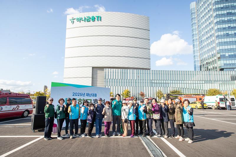 Young-1910.jpg 이미지