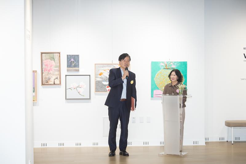 Young-2300.jpg 이미지