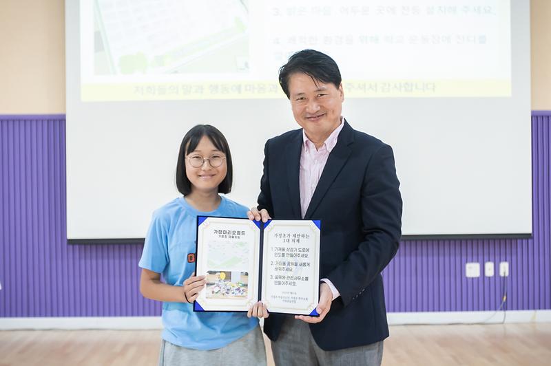 Young-3380.jpg 이미지