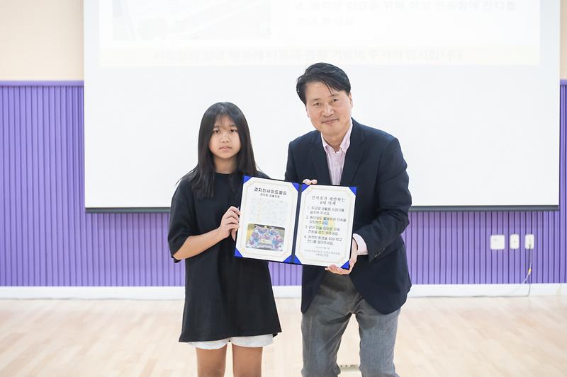 Young-3416.jpg 이미지