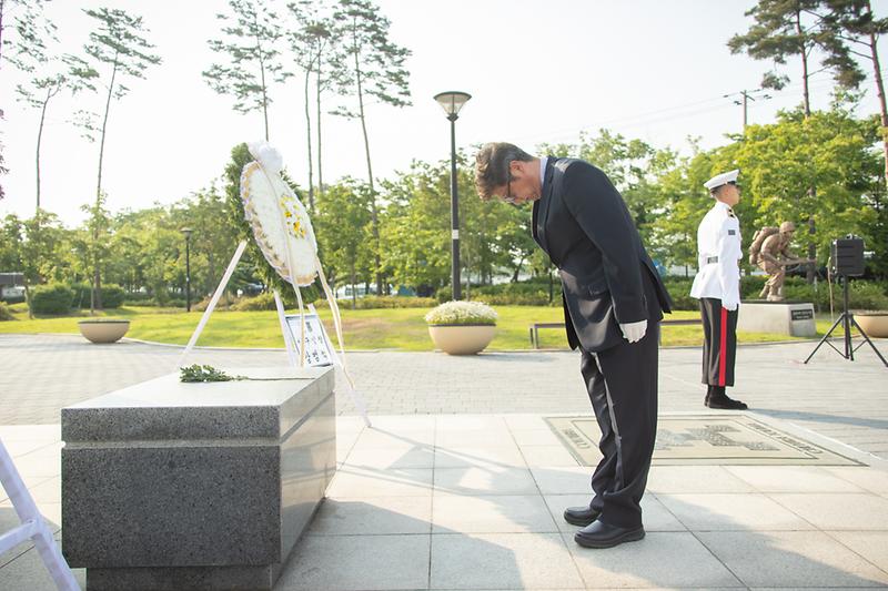 Young-3551.jpg 이미지