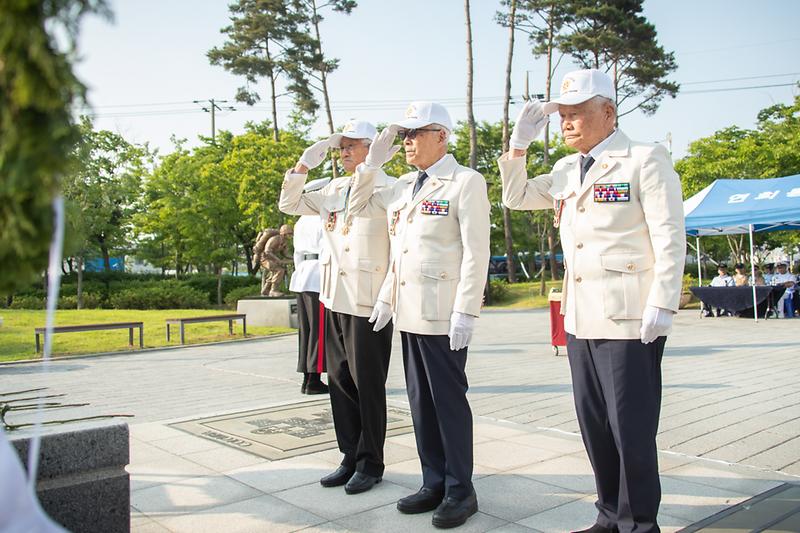 Young-3641.jpg 이미지