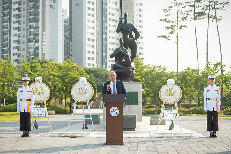 Young-3709.jpg 이미지