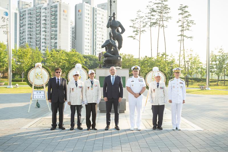 Young-3971.jpg 이미지