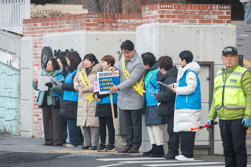 Young-4305.jpg 이미지