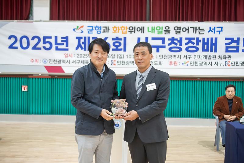 Young-4708.jpg 이미지