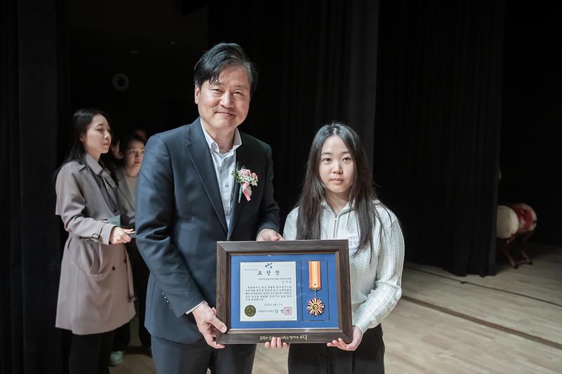 Young-4912.jpg 이미지