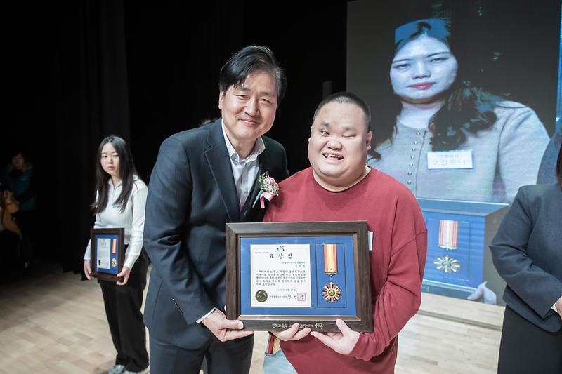 Young-4932.jpg 이미지