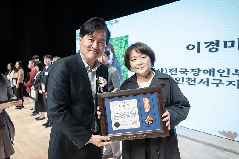 Young-5000.jpg 이미지