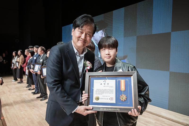 Young-5011.jpg 이미지