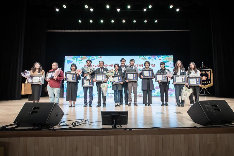 Young-5059.jpg 이미지