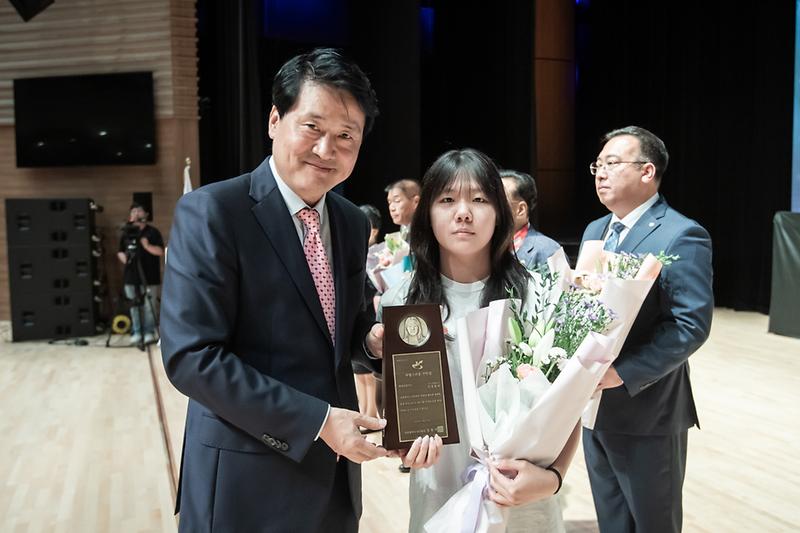 Young-5095.jpg 이미지