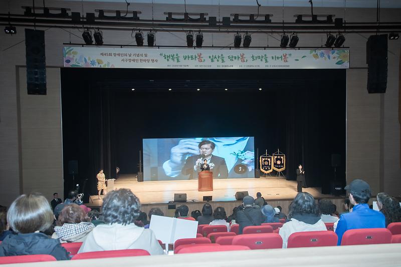 Young-5202.jpg 이미지