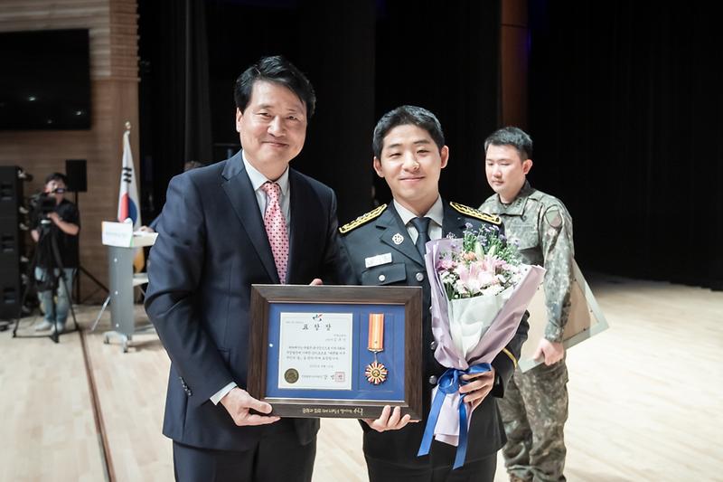 Young-5259.jpg 이미지