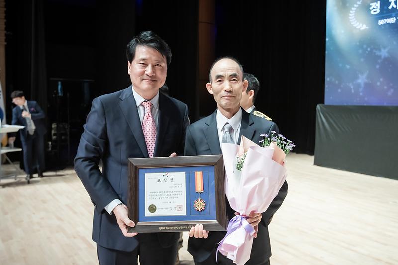 Young-5269.jpg 이미지